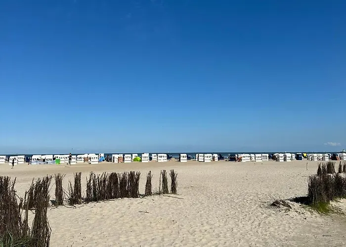 Luettje Moeoev An Der Nordsee